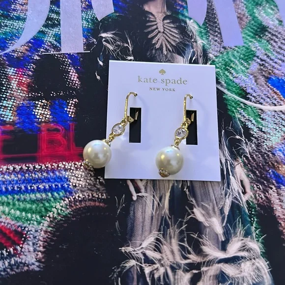 Kate Spade New York Womens Pearls of Wisdom Leverback Earrings - Picture 2 of 4
